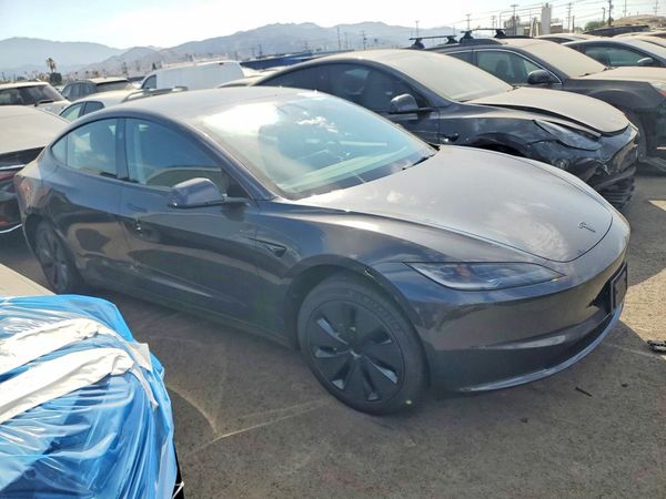 2026 TESLA MODEL 3