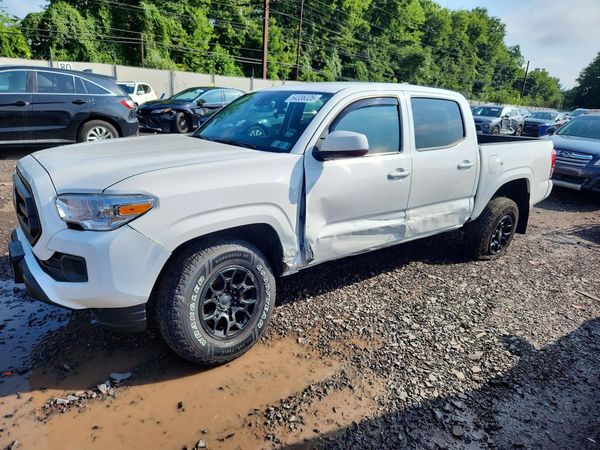 2022 TOYOTA TACOMA SR5