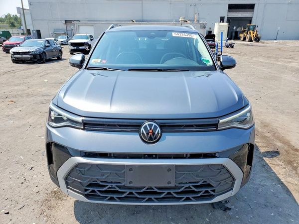 2025 VOLKSWAGEN TAOS 4Motion SE