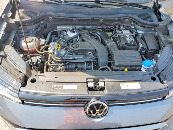 2025 VOLKSWAGEN TAOS 4Motion SE