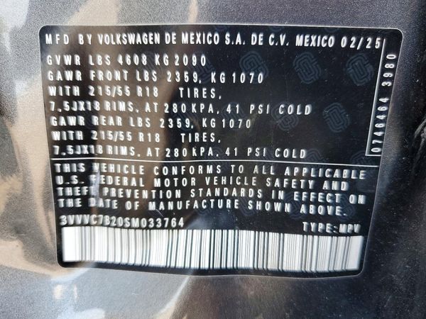 2025 VOLKSWAGEN TAOS 4Motion SE