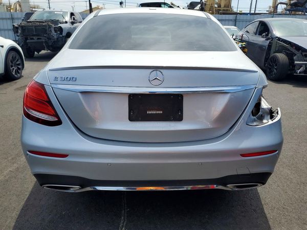 2019 MERCEDES-BENZ E E300