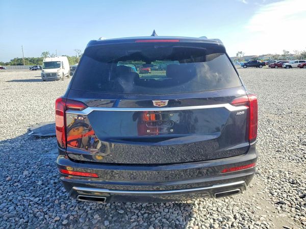 2022 CADILLAC XT6
