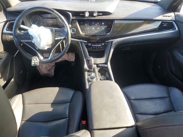 2022 CADILLAC XT6