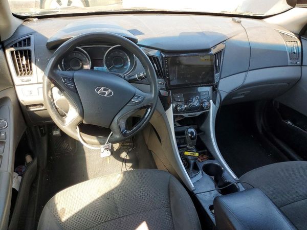 2013 HYUNDAI SONATA