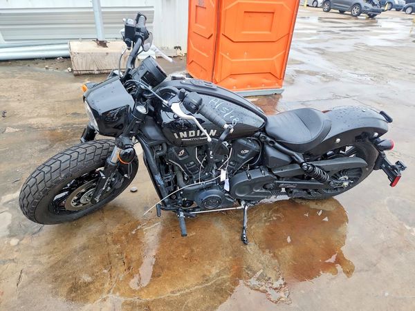 2025 INDIAN MOTORCYCLE CO. MOTORCYCLE