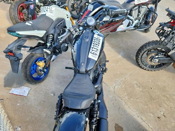 2025 INDIAN MOTORCYCLE CO. MOTORCYCLE