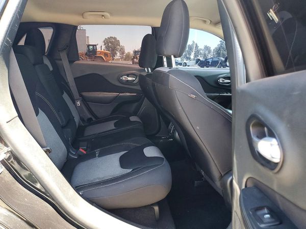 2015 JEEP CHEROKEE SPORT FWD
