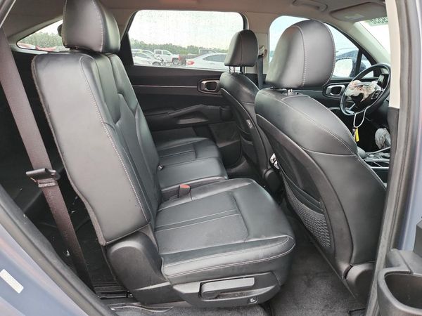 2022 KIA SORENTO