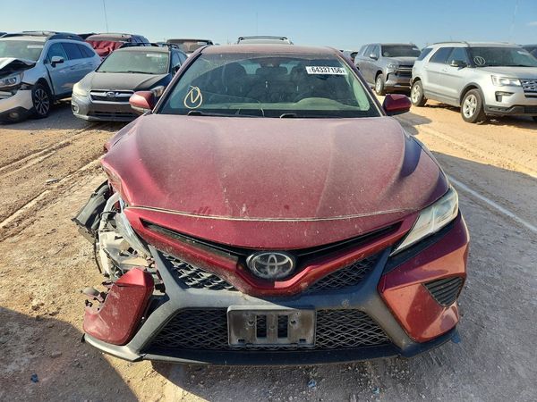 2018 TOYOTA CAMRY