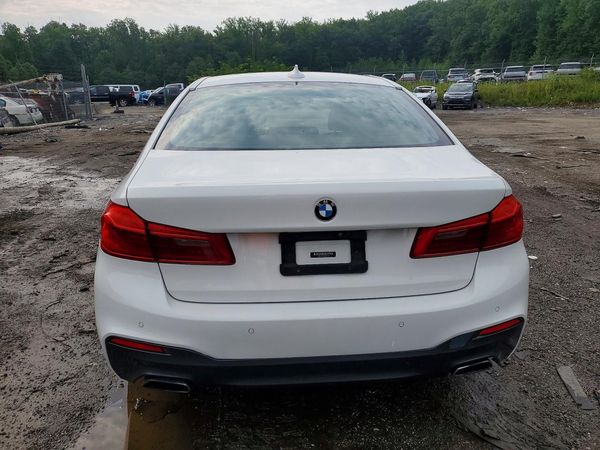 2019 BMW 530