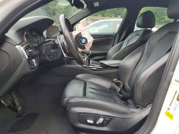 2019 BMW 530