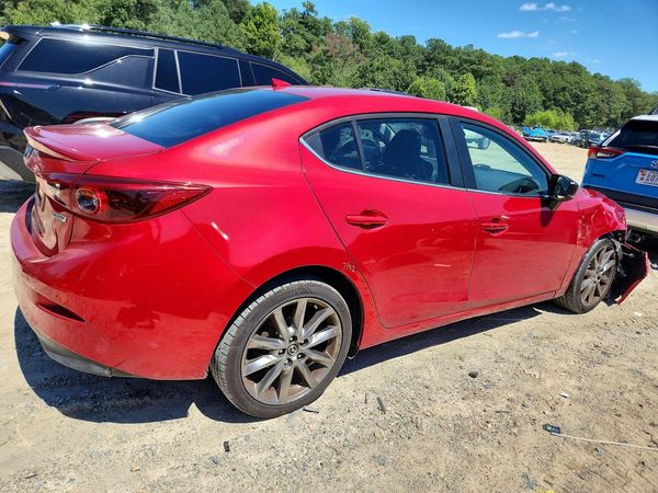 2018 MAZDA 3 Grand Touring