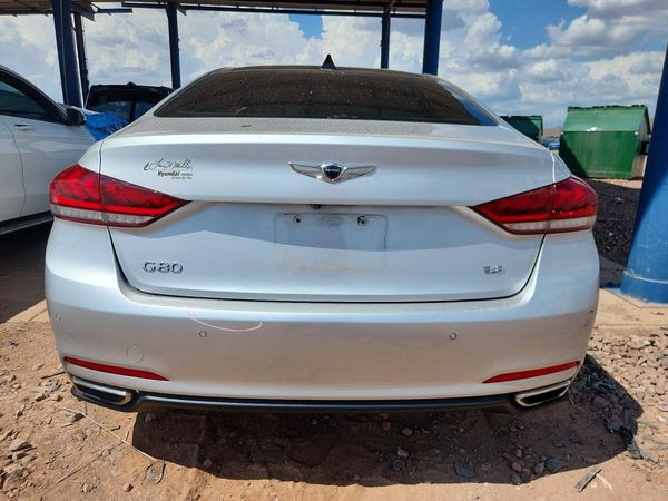 2017 GENESIS G80