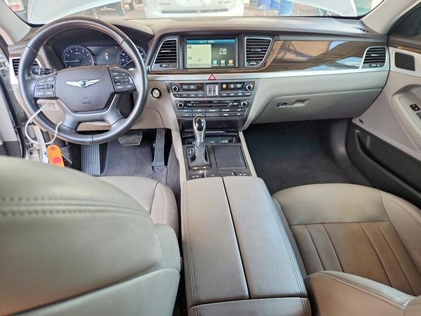 2017 GENESIS G80