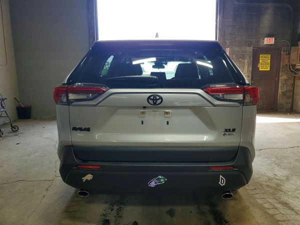 2025 TOYOTA RAV4 XLE — DIRR