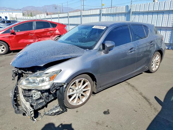 2013 LEXUS CT 200h