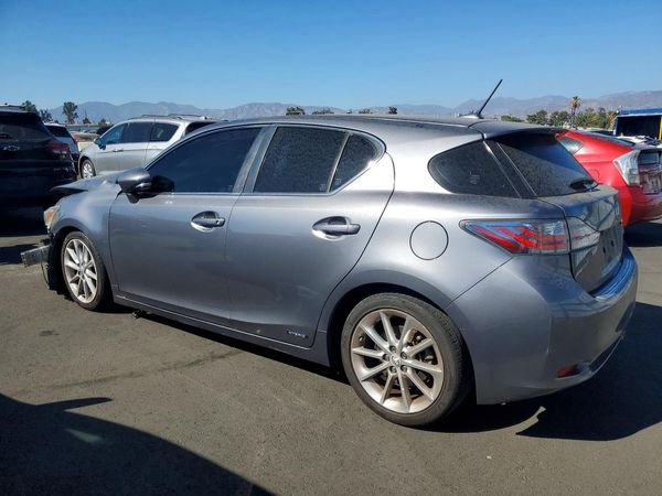 2013 LEXUS CT 200h