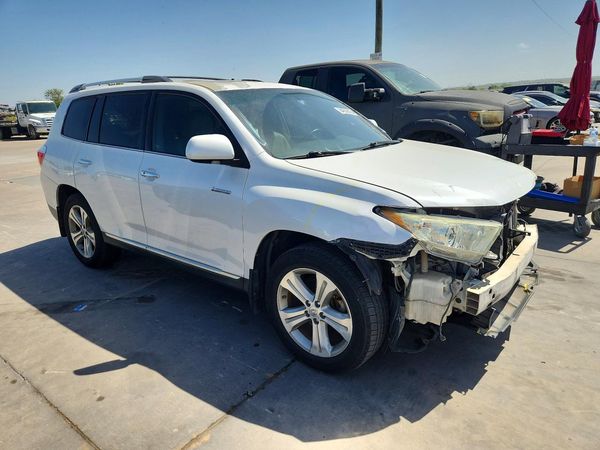 2012 TOYOTA HIGHLANDER Base/Hybrid — Passenger 3/4
