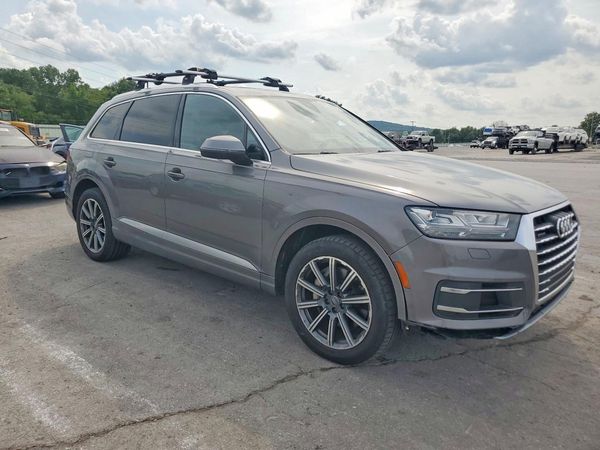 2017 AUDI Q7 quattro Premium Plus