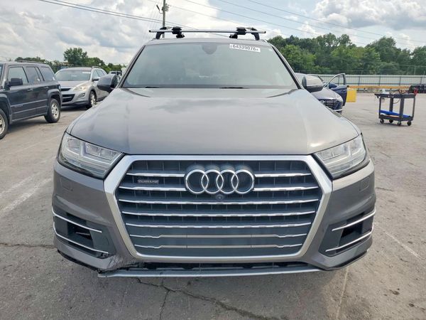 2017 AUDI Q7 quattro Premium Plus