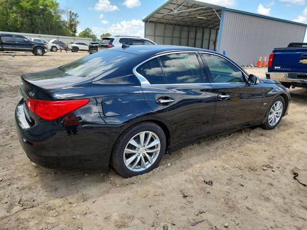 2017 INFINITI Q50