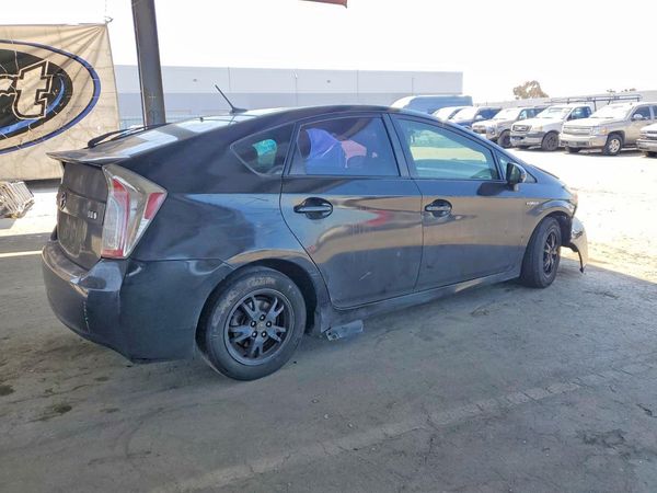 2015 TOYOTA PRIUS