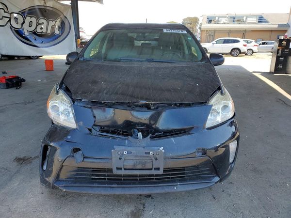 2015 TOYOTA PRIUS