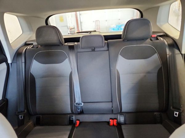 2025 VOLKSWAGEN TAOS 4Motion S
