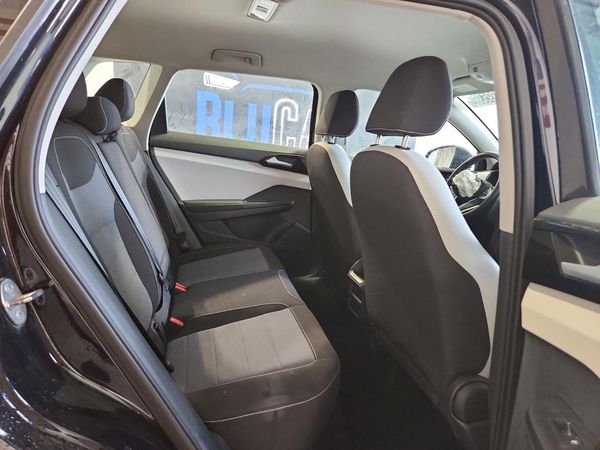 2025 VOLKSWAGEN TAOS 4Motion S