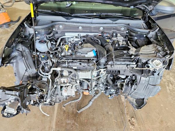 2025 VOLKSWAGEN TAOS 4Motion S