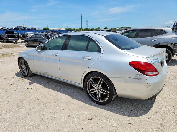 2015 MERCEDES-BENZ C Base