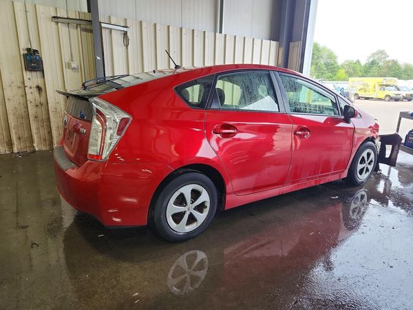 2015 TOYOTA PRIUS