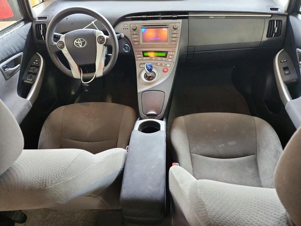2015 TOYOTA PRIUS