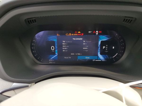 2025 VOLVO XC60 Plus Dark