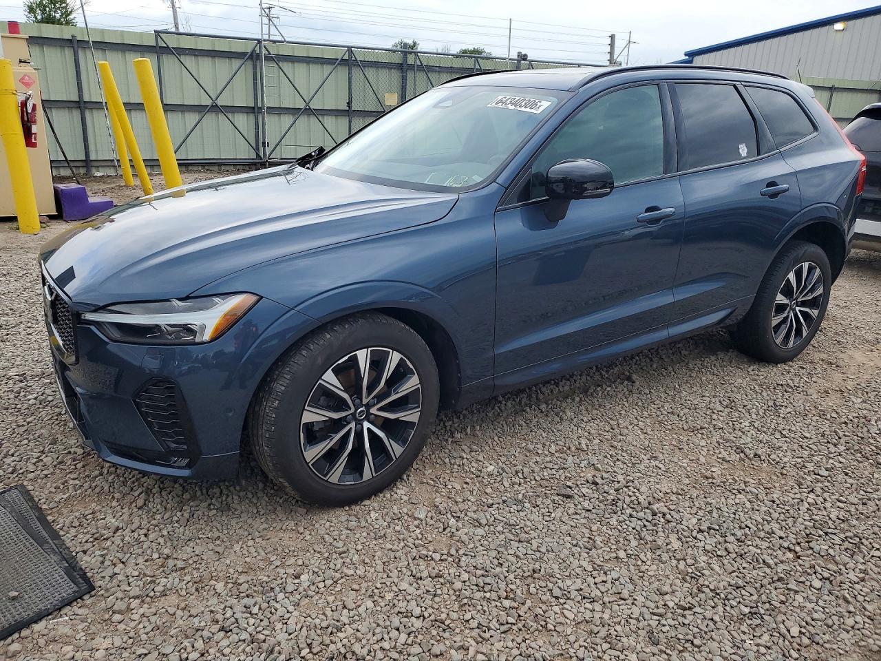2023 VOLVO XC60 Plus Dark