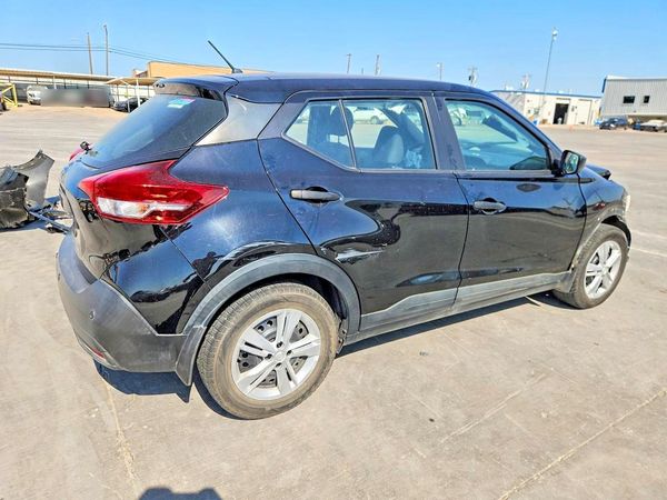 2020 NISSAN KICKS