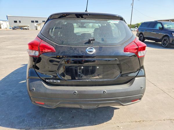 2020 NISSAN KICKS