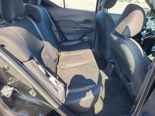 2020 NISSAN KICKS