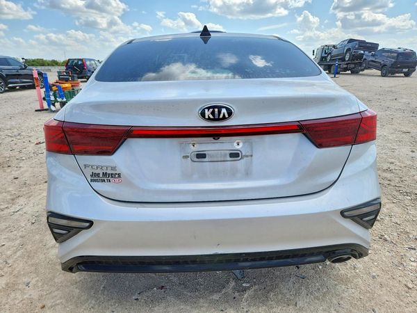 2021 KIA FORTE FE, LXS