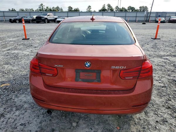 2018 BMW 320