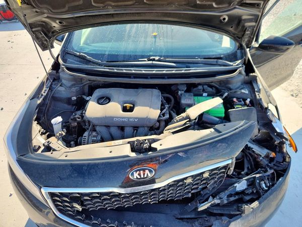 2018 KIA FORTE LX Base
