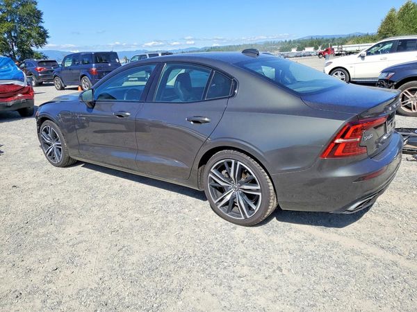 2021 VOLVO S60