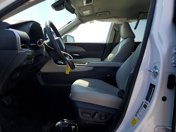 2024 TOYOTA GRAND HIGHLANDER