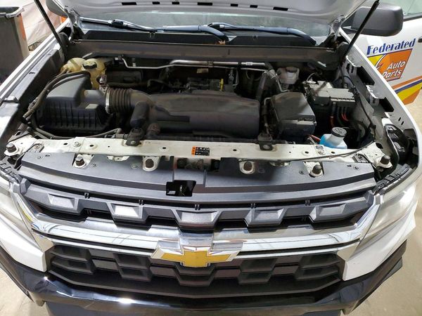 2022 CHEVROLET COLORADO Work Truck — Engine bay