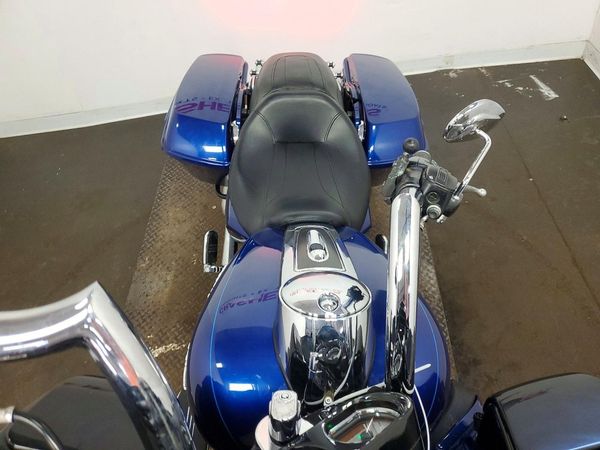 2015 HARLEY-DAVIDSON FLTRXS