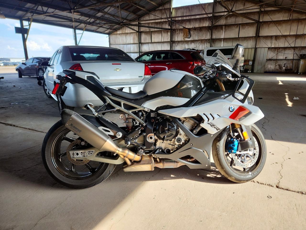 2025 BMW S 1000