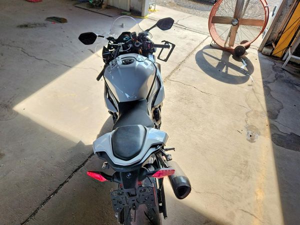 2025 BMW S 1000
