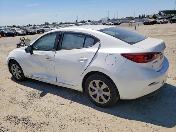 2016 MAZDA 3 SV/Base