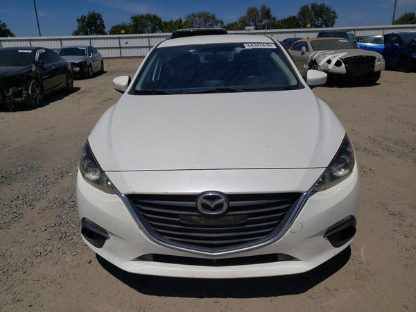 2016 MAZDA 3 SV/Base